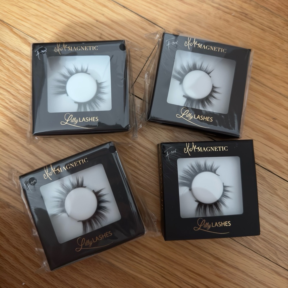 Lilly lashes - click magnetic in loyalty